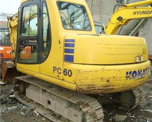 全進(jìn)口小松60鉤機(jī)