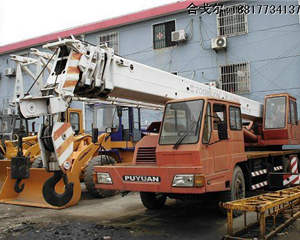 中聯(lián)-浦沅25噸汽車起重機