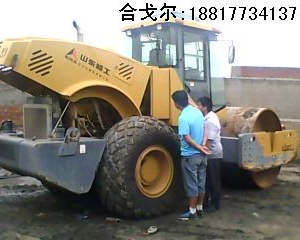 臨工LGS820舊壓路機