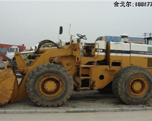 小松無(wú)駕駛室的裝載機(jī)